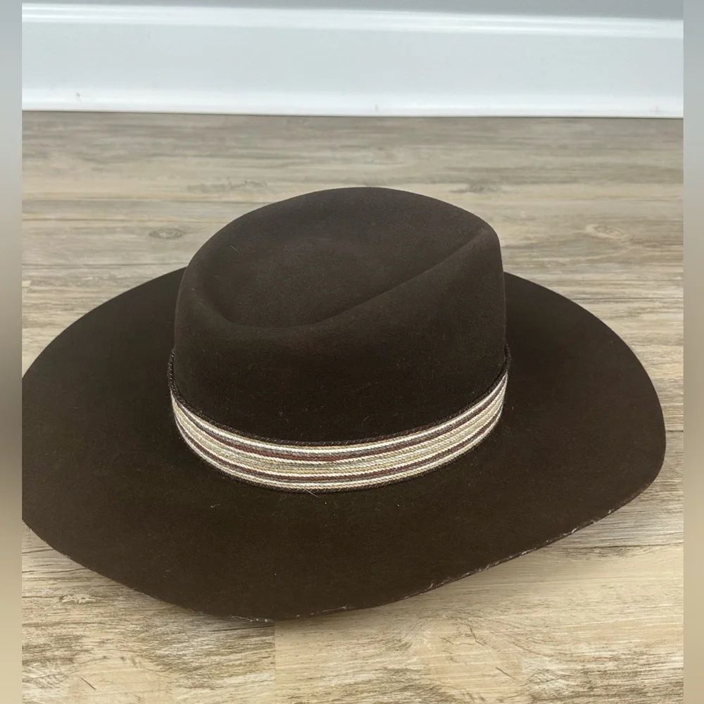 Renegade by Bailey Brown 100% Wool Cowboy Hat Size Medium